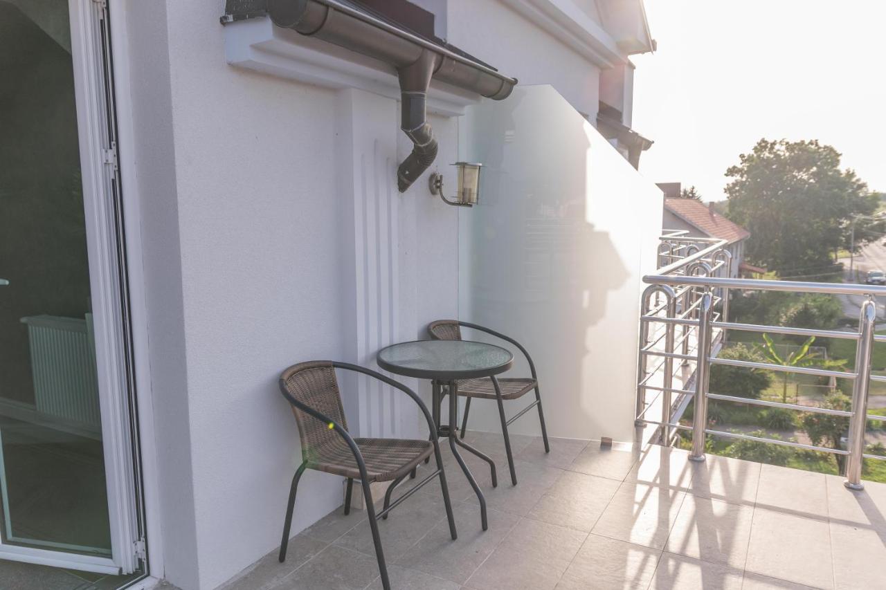 A Klub Apartmani Mrcajevci Екстериор снимка