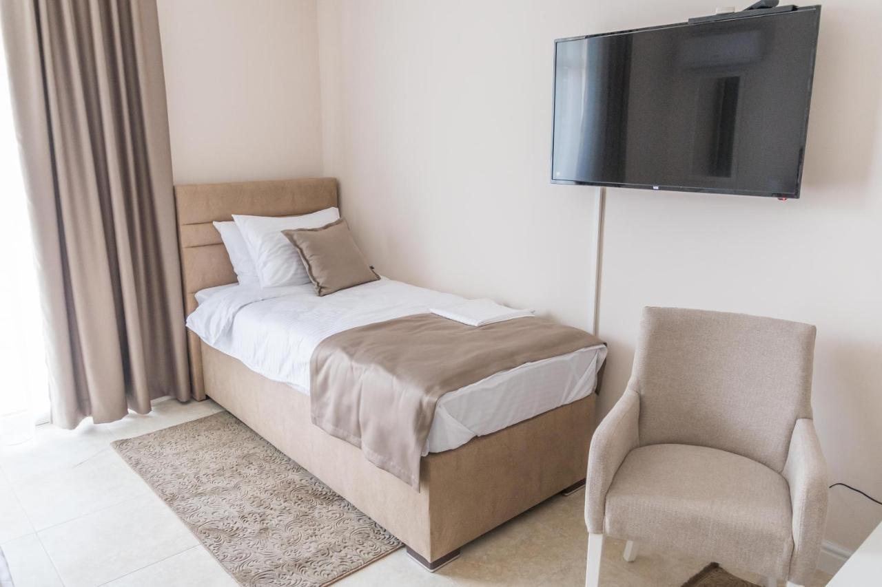 A Klub Apartmani Mrcajevci Екстериор снимка
