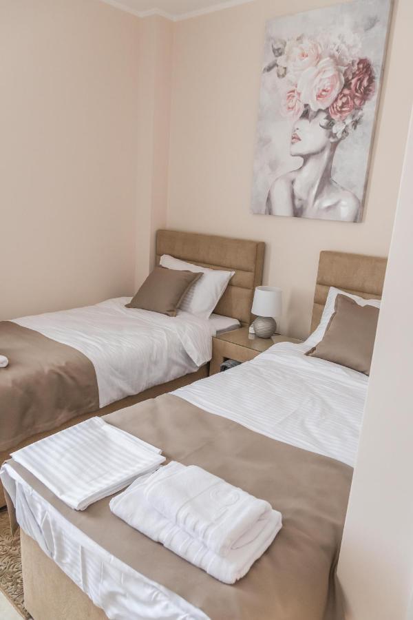 A Klub Apartmani Mrcajevci Екстериор снимка