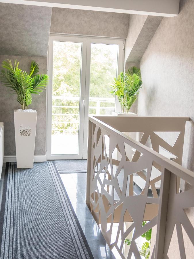 A Klub Apartmani Mrcajevci Екстериор снимка