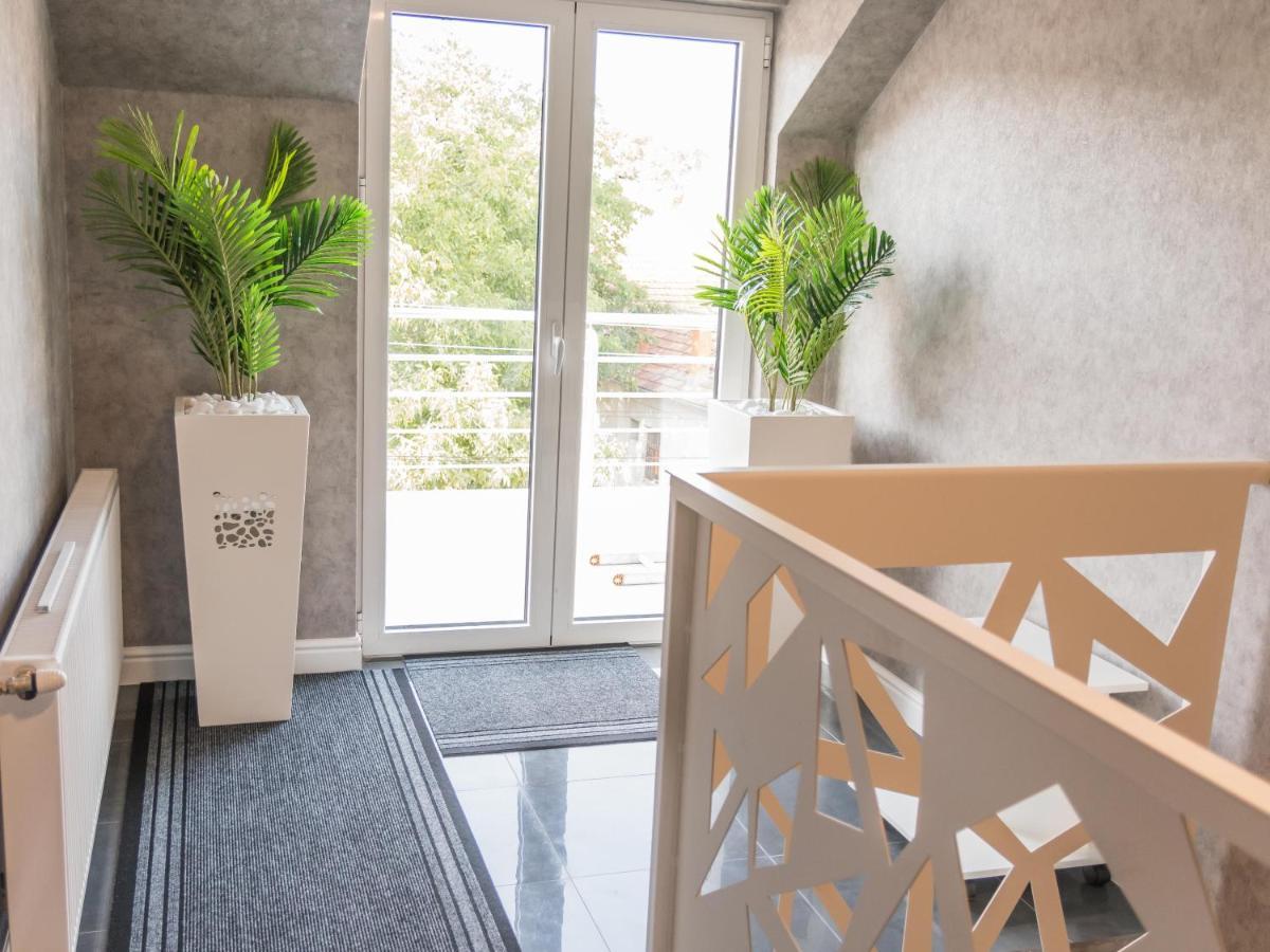 A Klub Apartmani Mrcajevci Екстериор снимка